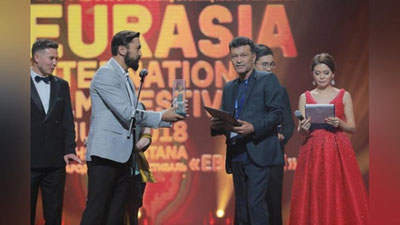 '"Sabot" badiiy filmi bosh sovringga ega bo`ldi'ning rasmi