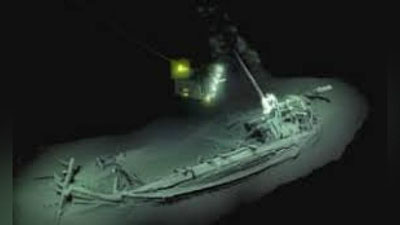 'Qora dengizdan qadimiy kema qoldiqlari topildi 'ning rasmi