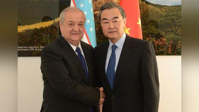 'Абдулазиз Комилов Хитой ташқи ишлар вазири билан учрашди 'ning rasmi