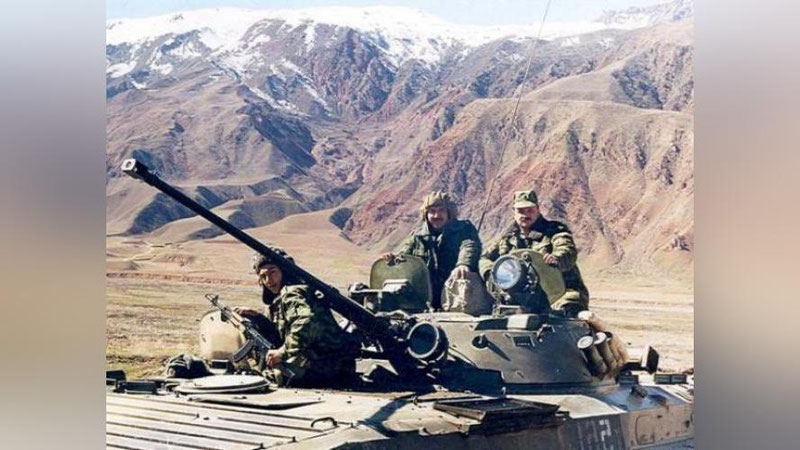 'TOJIKISTON QIYMATI 100 MILLION DOLLARLIK TANK VA VERTOLYoTLAR OLDI'ning rasmi