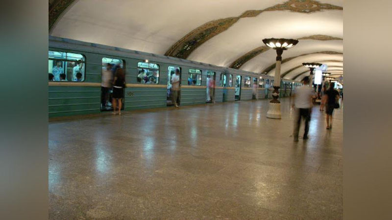 'Бугун эрталаб метрода яна поезд тўхтаб қолди'ning rasmi