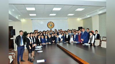 'O`zbekistonda ilk marotaba o`quvchi-yoshlarning takliflari asosida «Yo`l xaritasi» qabul qilindi'ning rasmi