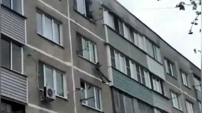 Изрображение 'В Подмосковье супруги погибли, спасаясь от устроенного ими пожара (видео, 18+)'