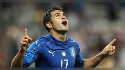 'Италия йирик ҳисобда Уругвайдан устун келди (Видео)'ning rasmi