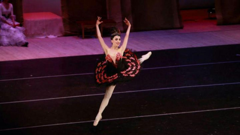 Изрображение 'ПРИМА УЗБЕКСКОГО БАЛЕТА ВЫСТУПИЛА В ДУШАНБЕ'