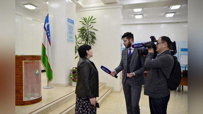 Изрображение 'СЪЕМОЧНАЯ ГРУППА ТЕЛЕКАНАЛА "РОССИЯ 24" ПОСЕТИЛА ИЗБИРАТЕЛЬНЫЙ УЧАСТОК В ТАШКЕНТЕ (ФОТО)'