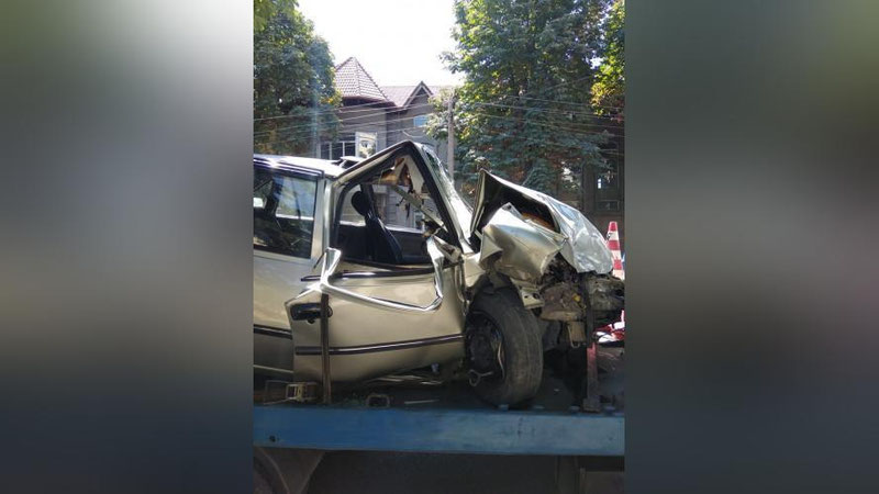 Изрображение 'Страшное ДТП в Сергели: 1 человек погиб, 6 пострадали'