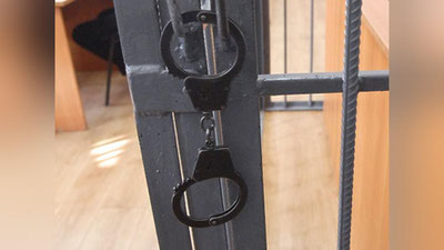 'Navoiyda bosqinchilik sodir etgan guruhning 9 a`zosi qo`lga olindi'ning rasmi