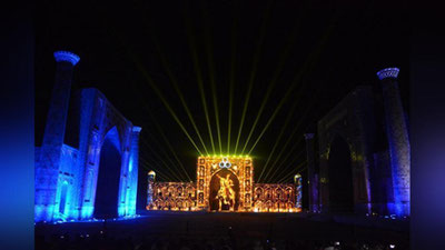 Изрображение 'УЧАСТНИКИ КОНГРЕССА УВИДЕЛИ УНИКАЛЬНОЕ 3D-ШОУ НА РЕГИСТАНЕ (ВИДЕО)'