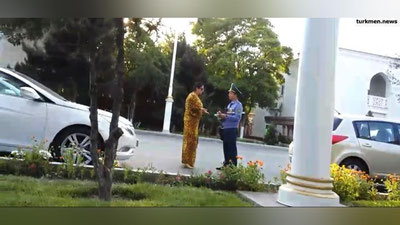 'Turkmanistonda turmushga chiqmagan ayollarga haydovchilik guvohnomasi berish taqiqlandi'ning rasmi