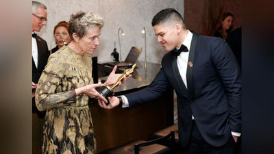 'Номаълум эркак актрисанинг Оскар мукофотини ўғирлади'ning rasmi