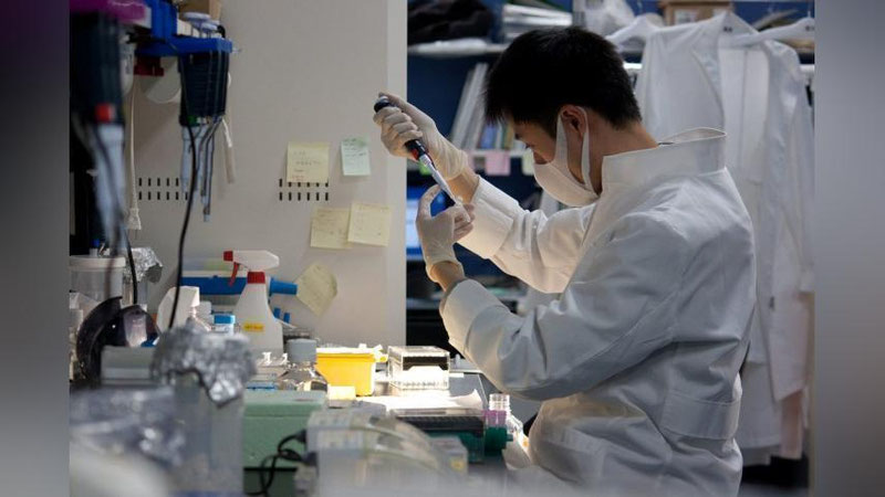 'Япониялик олимлар доимий иммунитет берувчи вакцина устида ишлашмоқда'ning rasmi