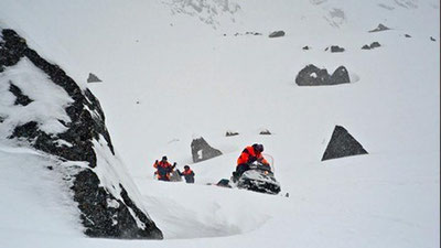 '​Qozog`istonda harbiy o`quv mashg`uloti paytidagi qor ko`chishi oqibatida 7 kishi halok bo`ldi'ning rasmi