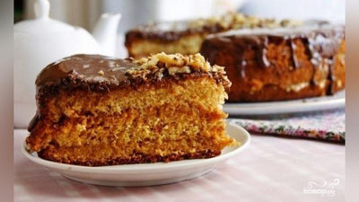 'Асалли пирогни янгича усулда тайёрланг'ning rasmi