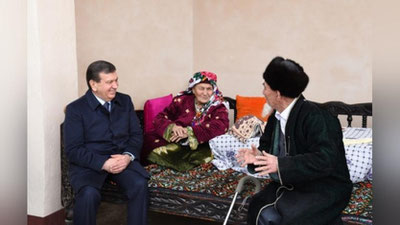 '​Shavkat Mirziyoev surxondaryolik oilaning kundalik hayoti bilan tanishdi'ning rasmi