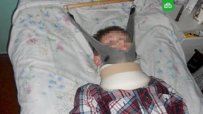 Изрображение 'В киевском супермаркете мужчина попытался свернуть шею ребенку (видео)'