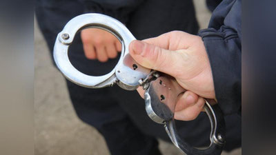 'Toshkentdagi qahvaxonada bezorilik qilgan shaxslar ikki oy o`tib  qo`lga olindi​ 'ning rasmi