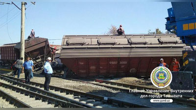 'Toshkentda yuk poezdining ikkita vagoni ag`darilib ketdi 'ning rasmi