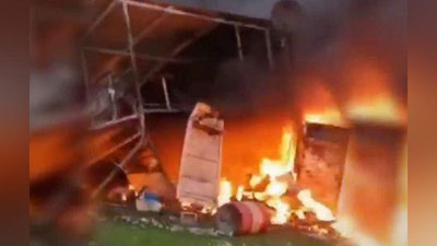 'Botsvanalik erkak rafiqasi tufayli o`z uyiga samolyotda shikast etkazdi 'ning rasmi