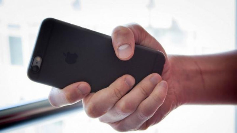 Изрображение 'НАЗВАНЫ СМАРТФОНЫ С САМЫМИ НАДЕЖНЫМИ БАТАРЕЯМИ'