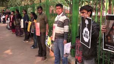 'Hindiston va Pokiston nizolari hindlarni tashvishga solmoqda 'ning rasmi