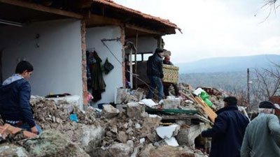 '​Turkiya qirg`oqlarida zilzila bo`ldi'ning rasmi