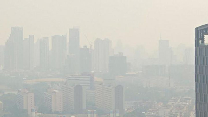 'Bangkokda 400 dan ortiq maktablar yopildi 'ning rasmi