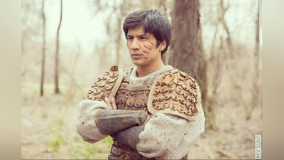 '​Yigitali Mamajonov Munisa Rizaevani “Dizayn”chilardan himoya qildi(Video) 'ning rasmi