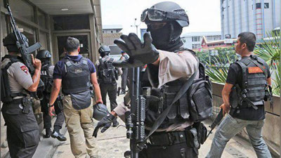 '​Indoneziyaning Bandug shahridagi hukumat binosida portlash yuz berdi'ning rasmi