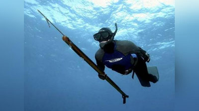 Изрображение 'Аквалангист насквозь прострелил голову гарпуном и выжил (фото, 18+)'