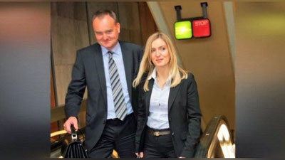 Изрображение 'ЧЕШСКОГО ДИПЛОМАТА УВОЛИЛИ ИЗ-ЗА ТВИТОВ ЖЕНЫ'