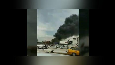 Изрображение 'Пожар на складе на рынке Бектупи в Ташкенте попал на видео'