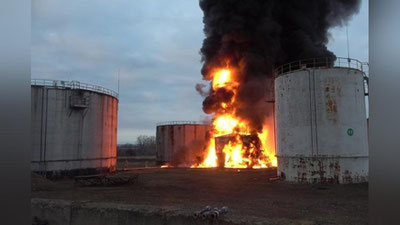 'Rossiya neft omboriga uchuvchisiz qurilmadan zarba berildi'ning rasmi