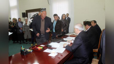 Изрображение 'СОВЕТНИК ПРЕЗИДЕНТА ВЫСЛУШАЛ ЖАЛОБЫ ЖИТЕЛЕЙ АНДИЖАНСКОЙ ОБЛАСТИ'