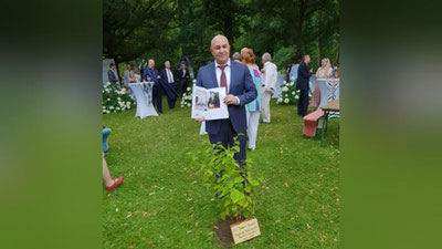 '“SOCIETY“ jurnalining navbatdagi soni O`zbekistonga ataldi'ning rasmi