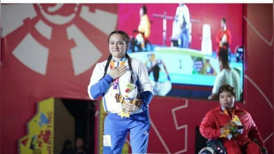 'Roza Qo`zieva BAAdagi Jahon kubogida sovrindor bo`ldi'ning rasmi