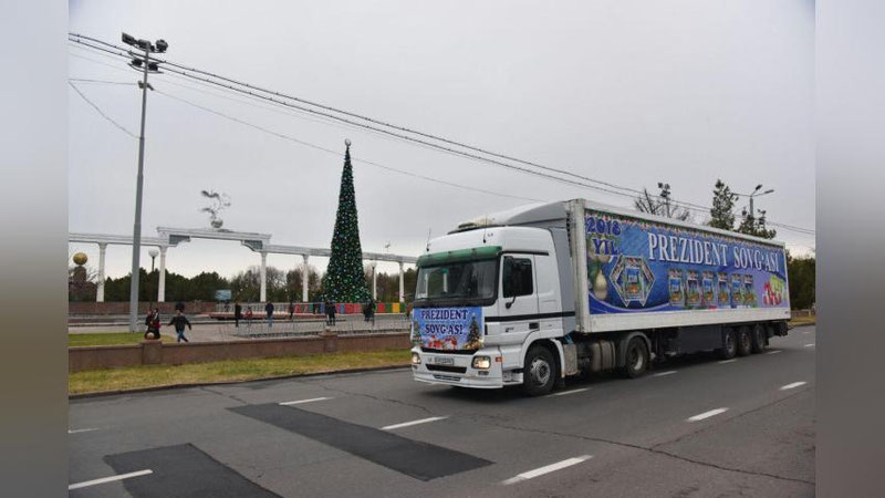 Изрображение 'БОЛЕЕ 11 ТЫСЯЧ ДЕТЕЙ ПОЛУЧАТ ПОДАРКИ ПРЕЗИДЕНТА'