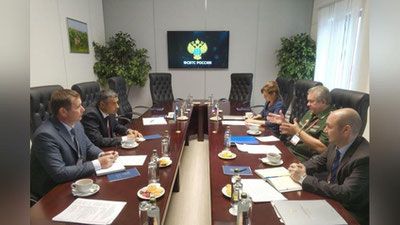 'Mudofaa vazirligi delegasiyasi Rossiyada o`tkazilayotgan xalqaro harbiy-texnika forumida ishtirok etmoqda'ning rasmi