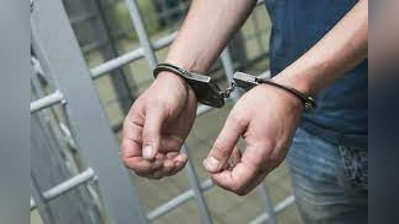 'Гулистон шаҳрида тадбиркорнинг 90 млн сўмини қўлган киритган ЭТК бошлиғи ушланди'ning rasmi