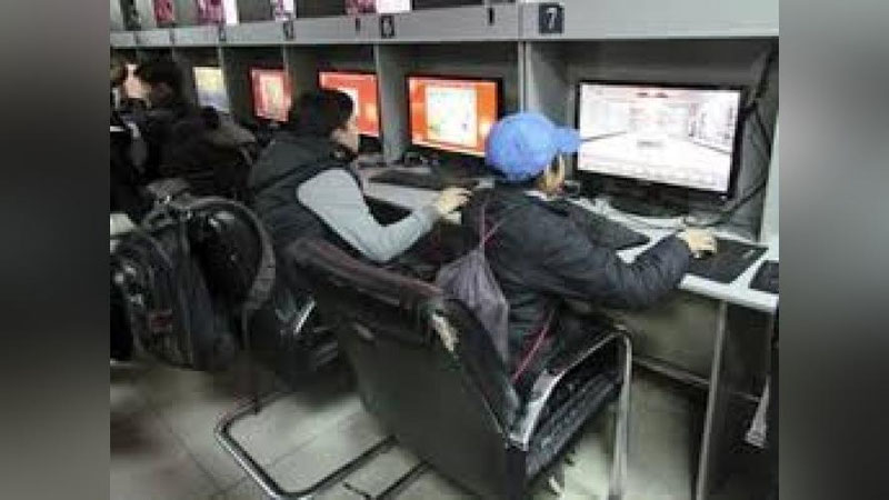 '1 dekabrdan kompyuter o`yinlari markazlari faoliyatiga ruxsat berilmoqda'ning rasmi