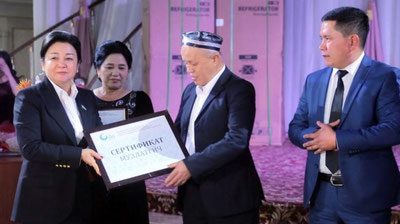 'O`zbekistondagi "Eng ibratli oila"lar aniqlandi'ning rasmi