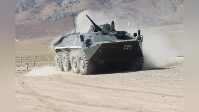 '“Jangovar mashinalar biatloni – 2019”: BTR va BMP haydash bo`yicha g`olib jamoalar nomi ma`lum (Video)'ning rasmi