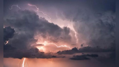 Изрображение 'Аэропорт Самарканд временно не принимает рейсы из-за грозы'