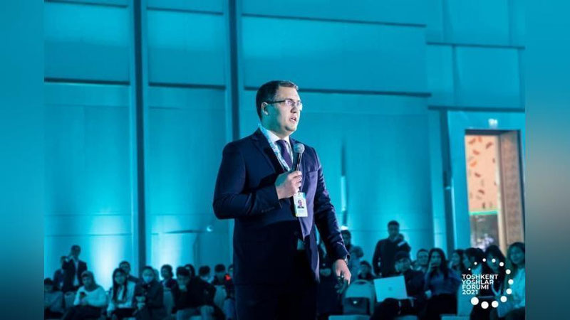 'Ruslanbek Davletov TikTok va Twitter bloklanishiga fikr bildirdi'ning rasmi