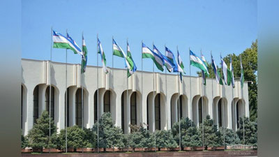 Изрображение 'Президент отбыл в Бухару'