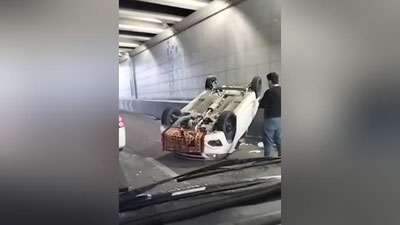 Изрображение 'ДТП на улице Фурката в Ташкенте: от удара Spark перевернулся'