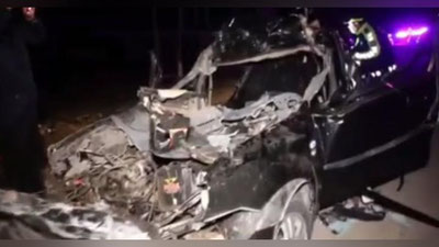 Изрображение 'Под Самаркандом водитель Lacetti уснул за рулем и врезался в прицеп: 3 человека погибли (видео)'