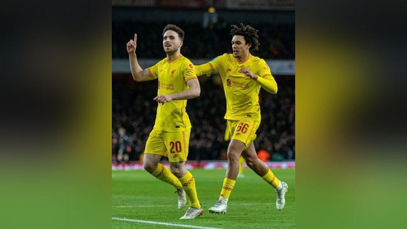 'Angliya liga kubogi. "Liverpul" mehmonda "Arsenal"dan ustun keldi'ning rasmi