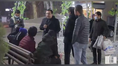 Изрображение 'Пресс-служба Учтепинского хокимията проверила знание молодежи о Конституции (видео)'