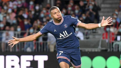 'Mbappe - EChLda haftaning eng yaxshi futbolchisi deb topildi'ning rasmi